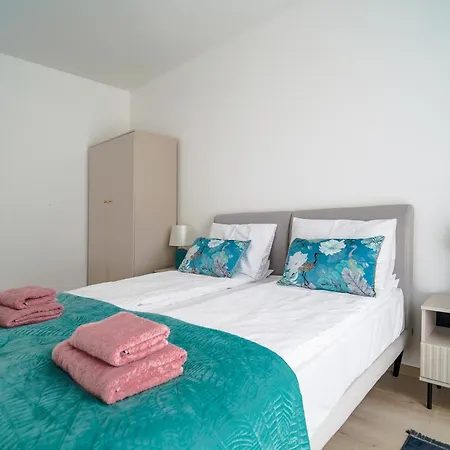 Apartment Anna 2-pok 350m Od Plazy! Parking Netflix *