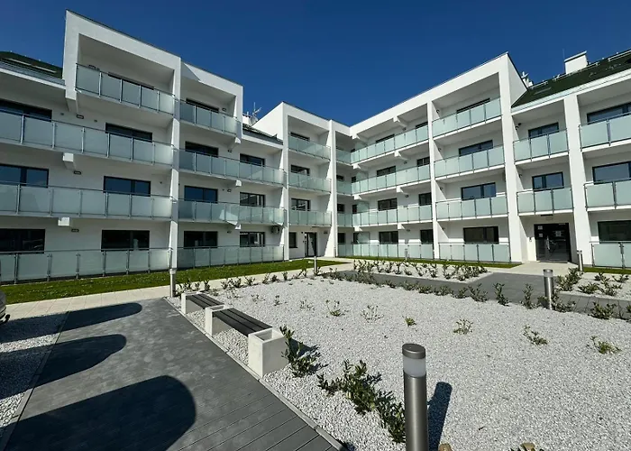 Apartment Anna 2-pok 350m Od Plazy! Parking Netflix